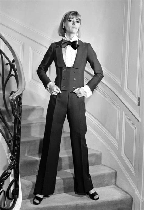 giacca smoking yves saint laurent|Yves Saint Laurent’s “Le Smoking” Tuxedo .